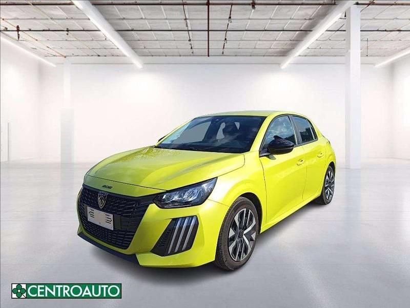 Usado Peugeot 208 Active 101 CV (74 kW) 2024 Amarillo Utilitario