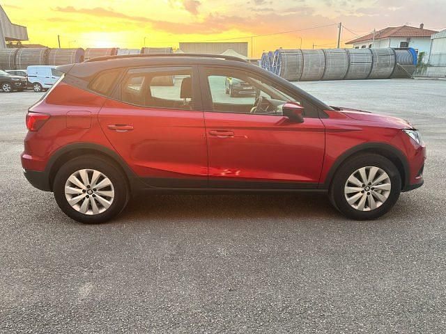 Usata Seat Arona XCELLENCE 95 CV (69 kW) 2021 Bordeaux SUV