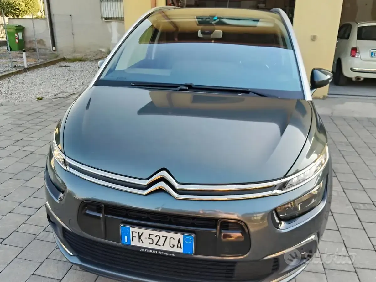 Usata Citroën Grand C4 Picasso 120 CV (88 kW) 2017 Grigio Monovolume