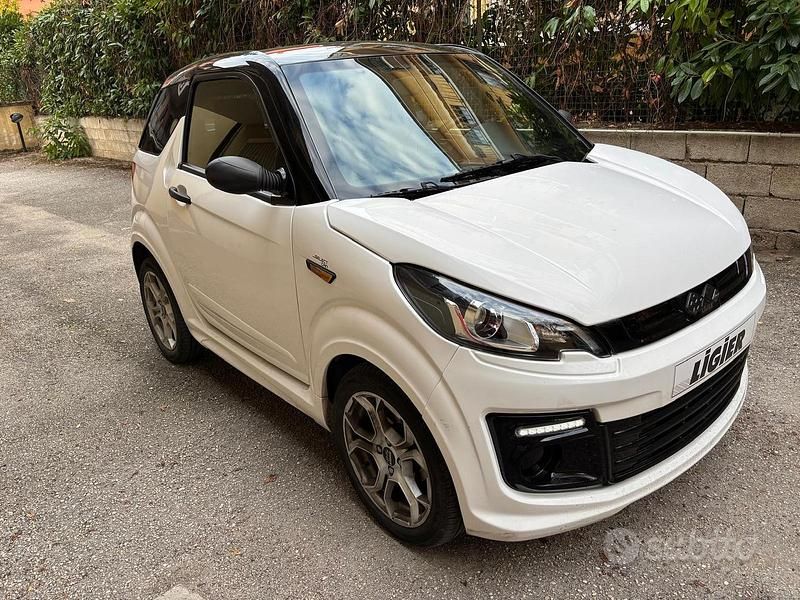 Usata 2022 Ligier JS50 Due volumi | 10.500 € (Buon prezzo) - Immagine 1/4