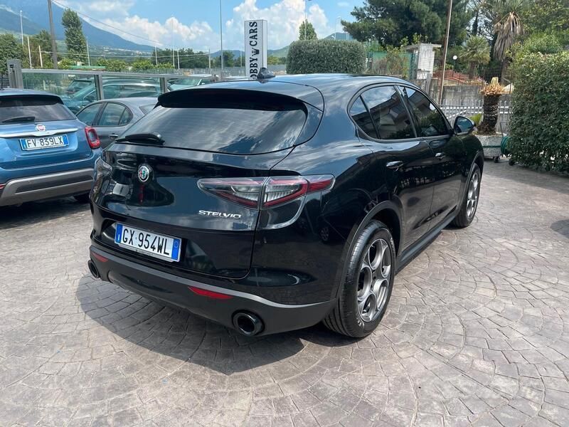 Usata Alfa Romeo Stelvio Sprint 210 CV (154 kW) 2025 Nero SUV