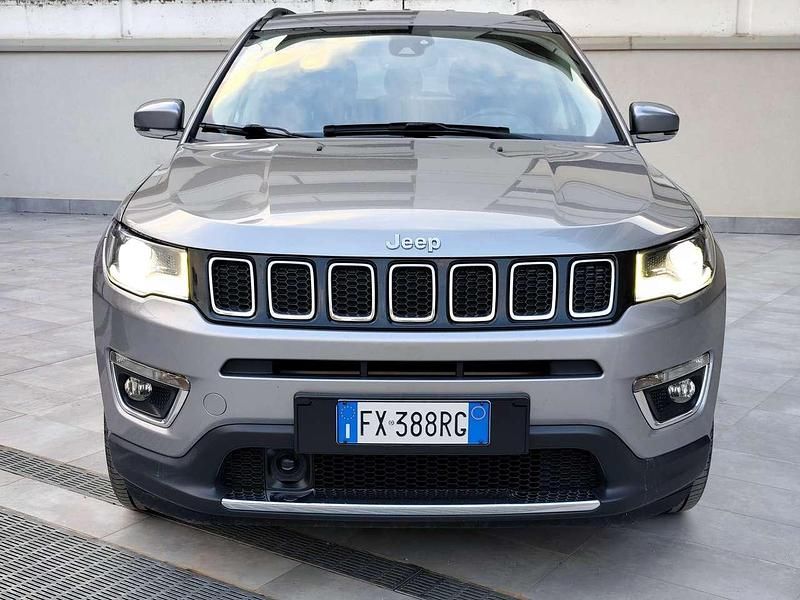 Usata Jeep Compass Limited 140 CV (102 kW) 2019 Grigio SUV