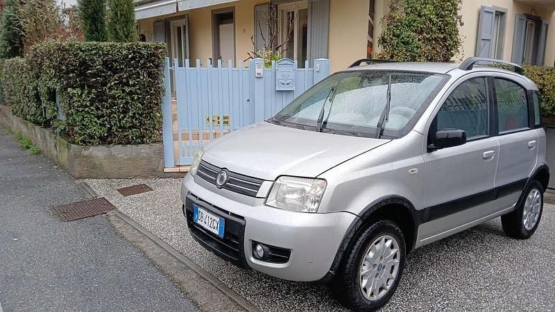 Usata Fiat Panda 4x4 60 CV (44 kW) 2006 Utilitaria
