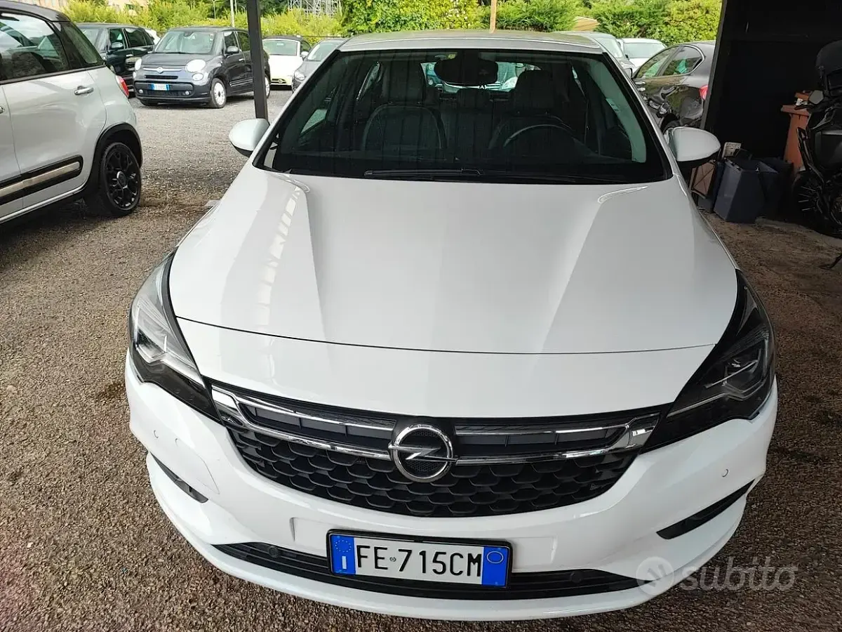 Brugt Opel Astra Innovation 150 HK (110 kW) 2016 Hvid Sedan