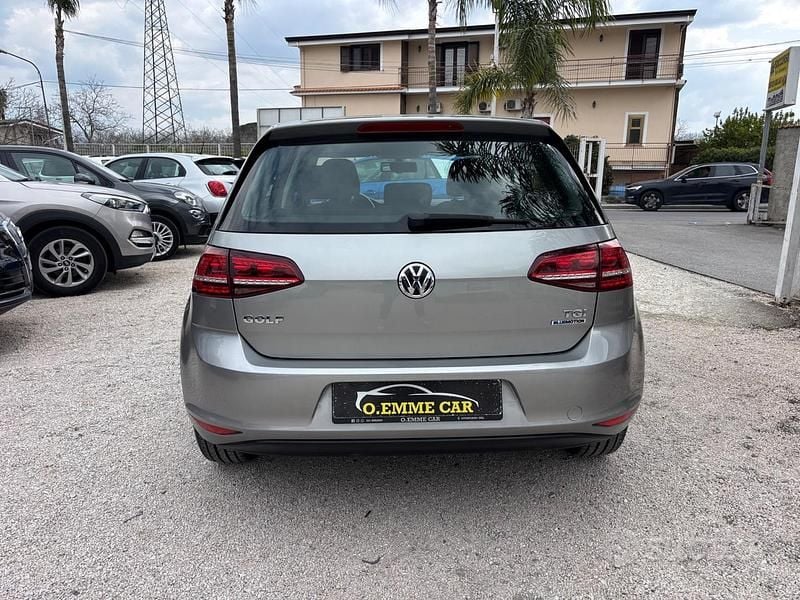 Usata VW Golf VII Highline 110 CV (80 kW) 2015 Grigio Berlina