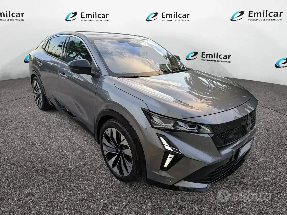 Usata Renault Rafale Techno 131 CV (96 kW) 2025 Grigio scisto SUV