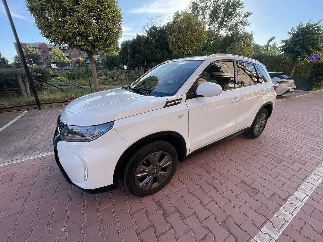 Usata Suzuki Vitara Cool 129 CV (94 kW) 2024 SUV