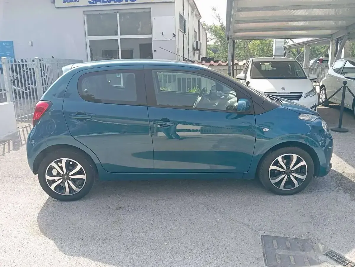 Usata Citroën C1 Shine 72 CV (52 kW) 2021 Blu/azzurro Utilitaria