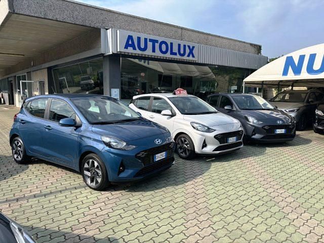 Nuova Hyundai i10 63 CV (46 kW) 2025 Grigio scuro Utilitaria