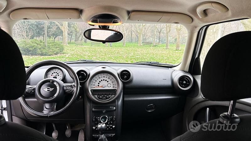 Usata Mini Countryman 112 CV (82 kW) 2011 Bianco SUV