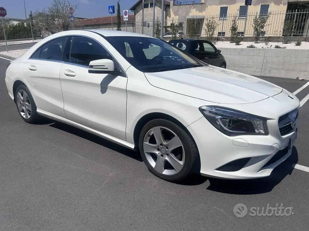 Usata Mercedes CLA180 Executive 109 CV (80 kW) 2014 Bianco Coupé
