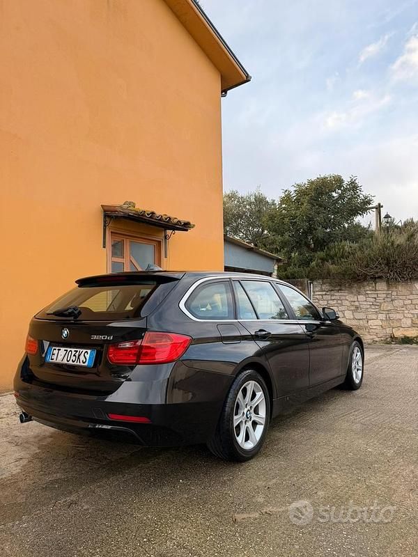 Usata BMW 320 184 CV (135 kW) 2013 Nero Station wagon