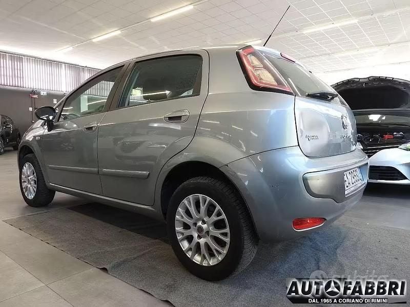 Usata Fiat Punto Evo Dynamic 76 CV (55 kW) 2010 Grigio Utilitaria