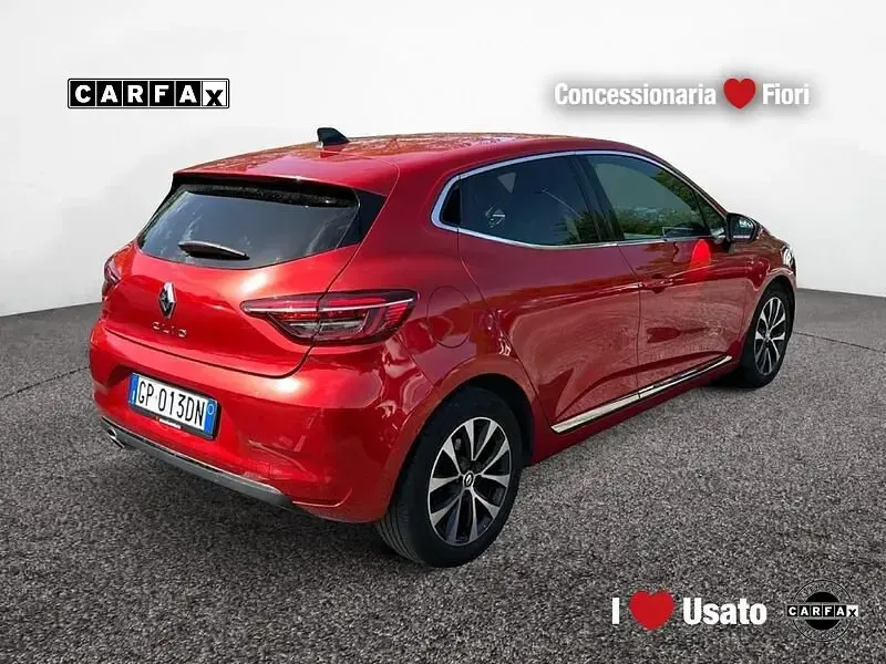 Usata Renault Clio V Techno 101 CV (74 kW) 2023 Rosso Utilitaria