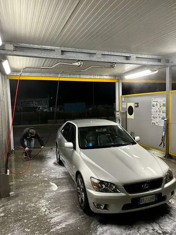 Usata Lexus IS200 155 CV (114 kW) 2001 Berlina