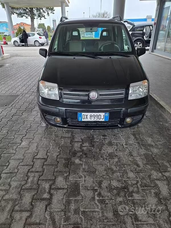 Usata Fiat Panda Dynamic 59 CV (43 kW) 2009 Nero Utilitaria