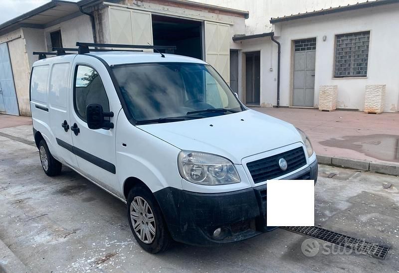 Bianco Usata 2005 Fiat Doblò Active Monovolume | 3500 € (Buon prezzo) - Immagine 1/4