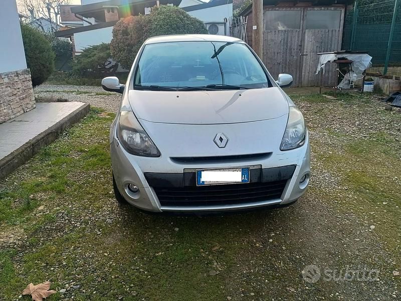 Usata Renault Clio II 2011 Grigio Utilitaria