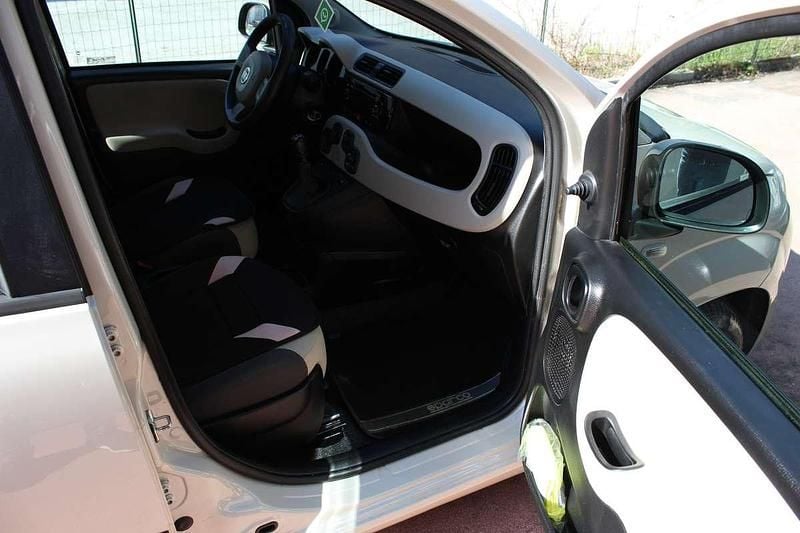 Usata Fiat Panda Easy 69 CV (50 kW) 2016 Beige Utilitaria