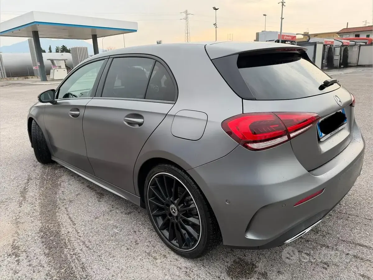 Usata Mercedes A160 Premium 95 CV (69 kW) 2020 Grigio Utilitaria