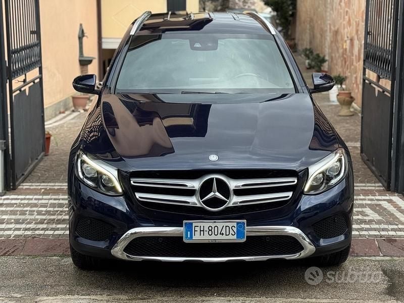 Usata Mercedes GLC220 Premium 169 CV (124 kW) 2017 Blu Station wagon