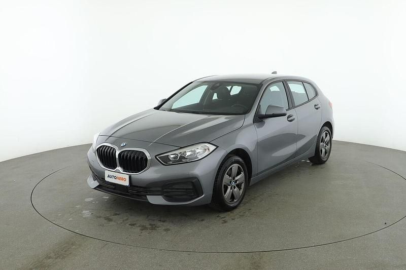 Grigio Usata 2023 BMW 118 Advantage Due volumi | 25.499 € (Super prezzo) - Immagine 1/4