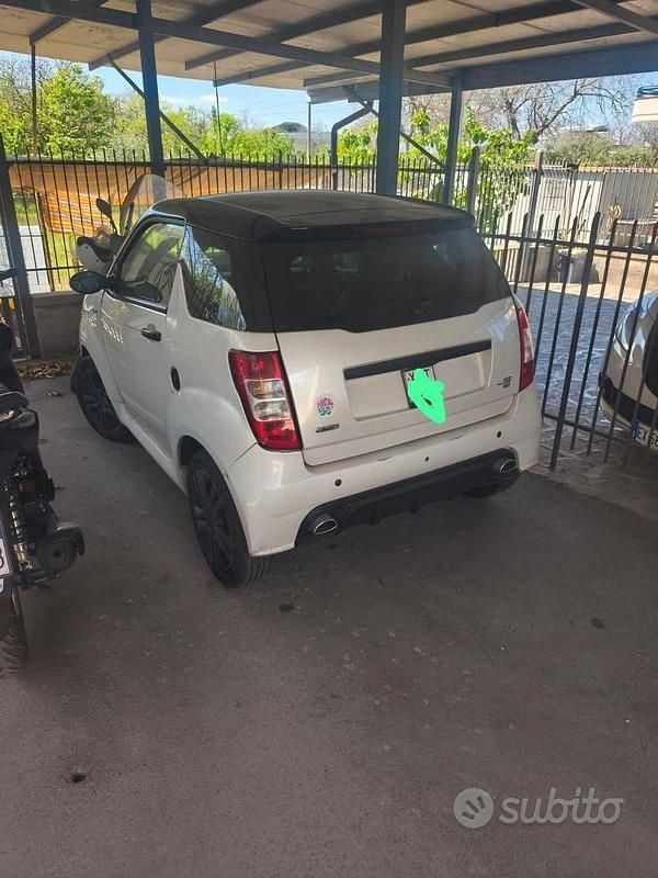 Begagnad Ligier JS50 2018 Halvkombi