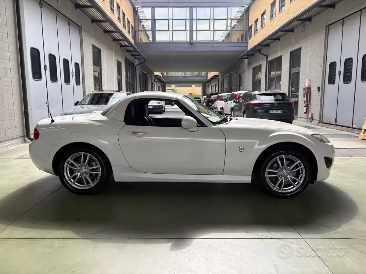 Usata Mazda MX5 126 CV (92 kW) 2012 Bianco Cabrio