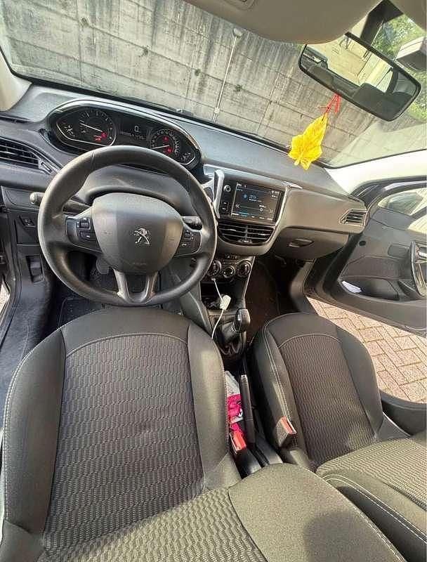 Usata Peugeot 208 Style 92 CV (67 kW) 2018 Utilitaria