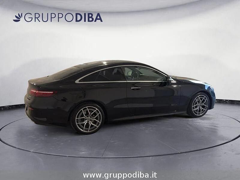 Usata Mercedes 300 Premium Plus 265 CV (194 kW) 2023 Nero Coupé