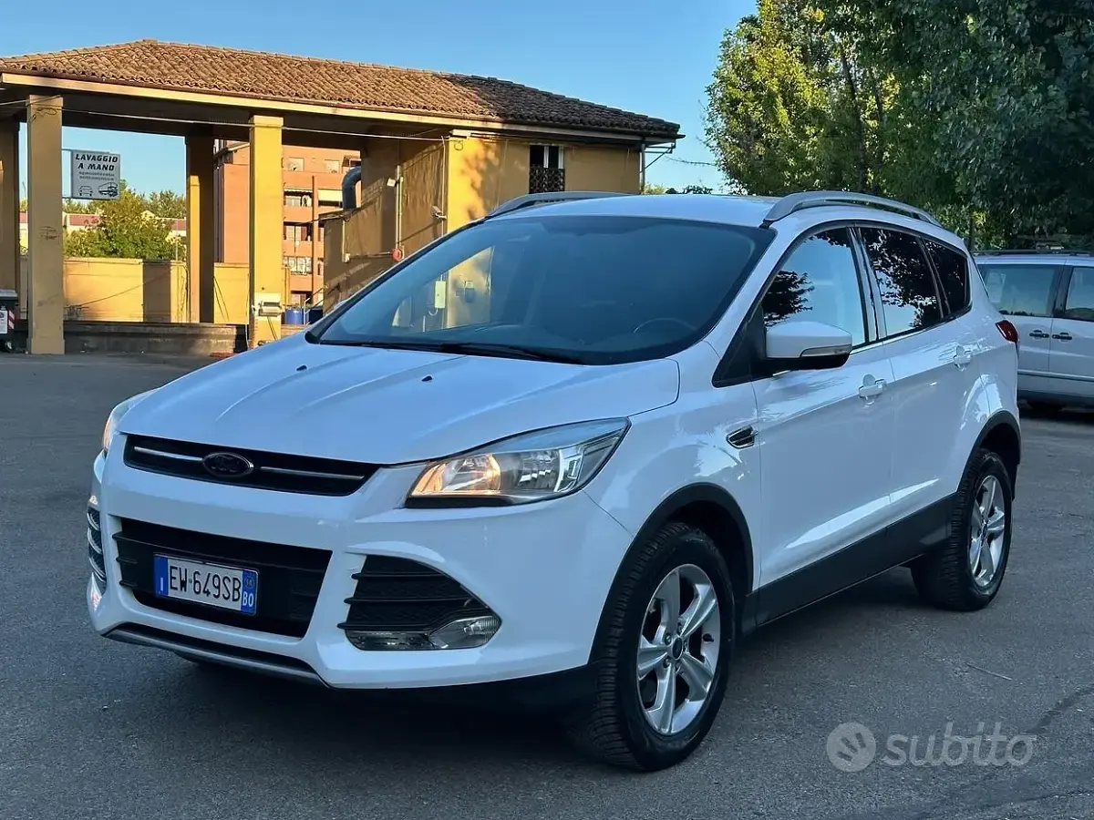 Usata Ford Kuga Titanium 120 CV (88 kW) 2014 Bianco SUV