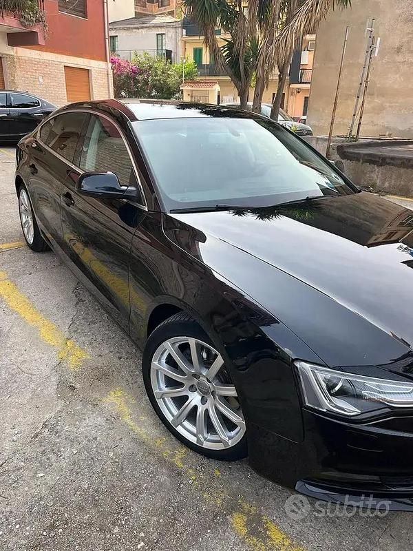 Begagnad Audi A5 190 HK (139 kW) 2015 Svart Sportkupé