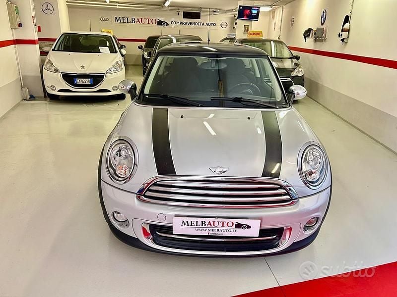 Usata Mini Cooper Coupé 122 CV (89 kW) 2011 Grigio Coupé