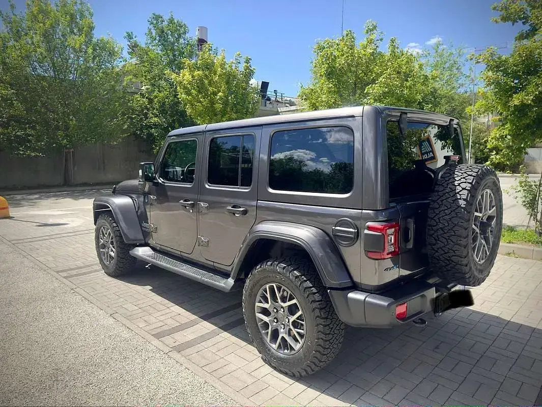 Usata Jeep Wrangler Unlimited 80th Anniversary 272 CV (200 kW) 2021 Grigio SUV