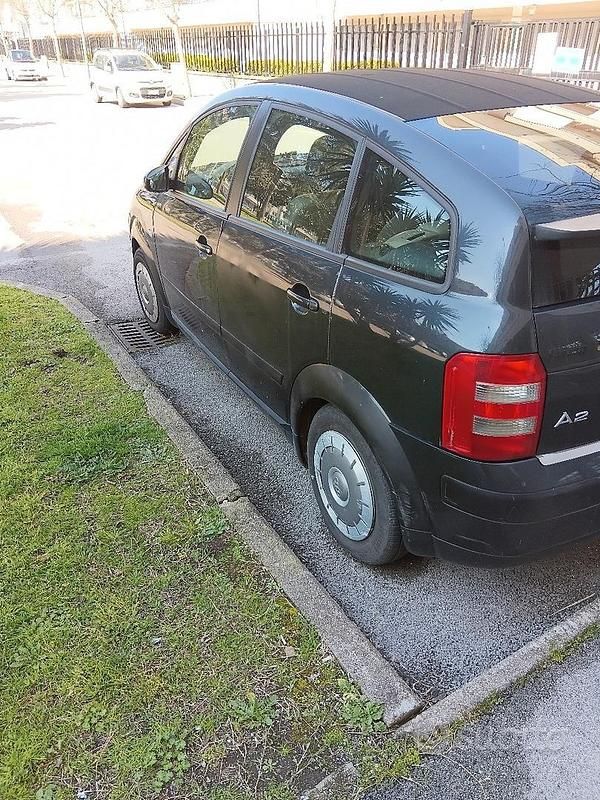 Usata Audi A2 61 CV (44 kW) 2003 Nero Utilitaria