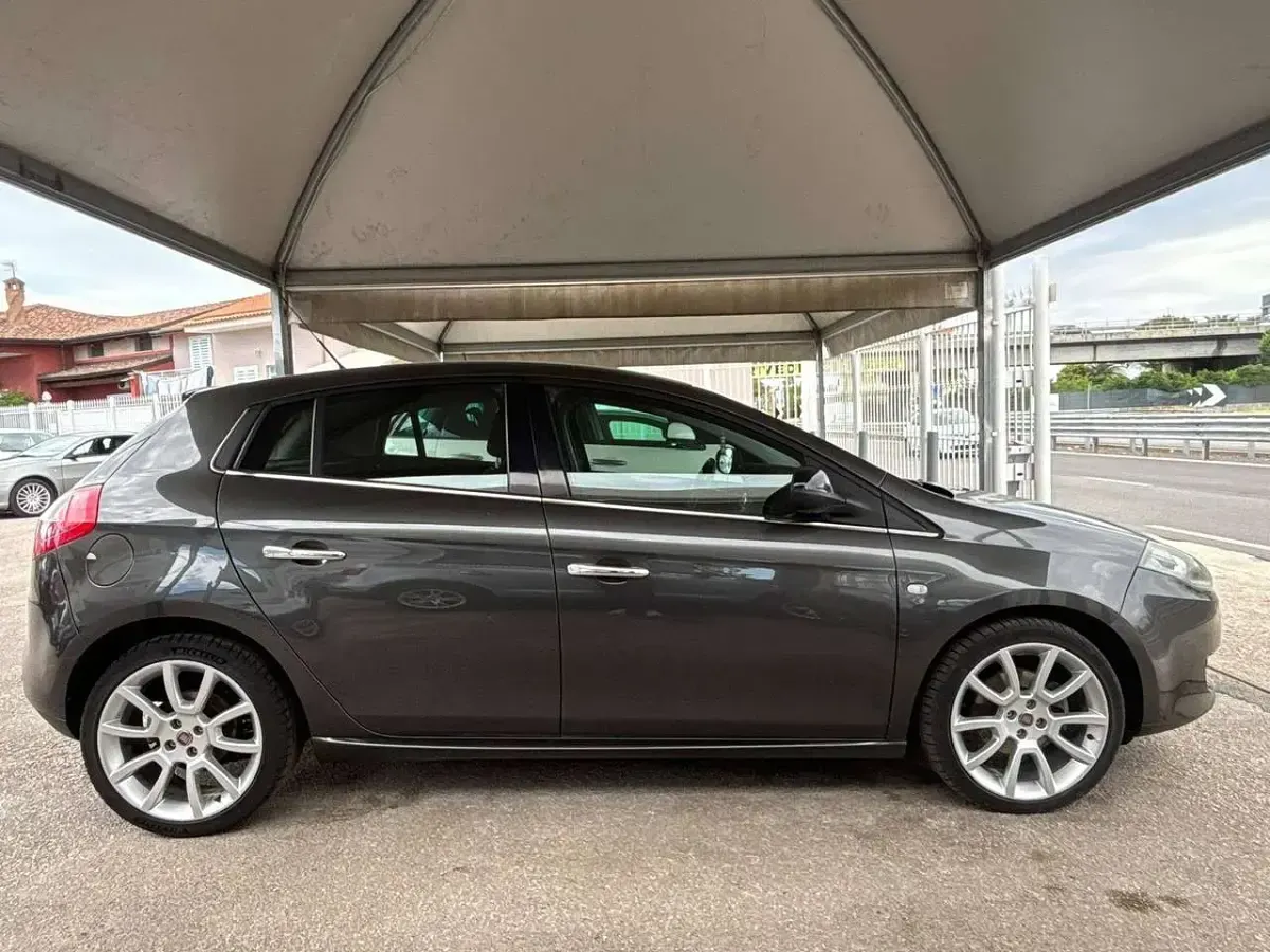 Usata Fiat Bravo Emotion 105 CV (77 kW) 2013 Grigio Utilitaria