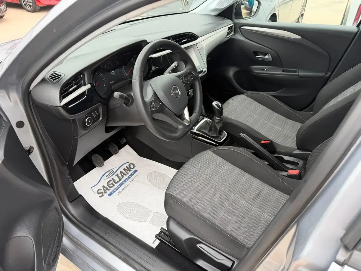 Usata Opel Corsa Edition 74 CV (54 kW) 2021 Grigio Utilitaria