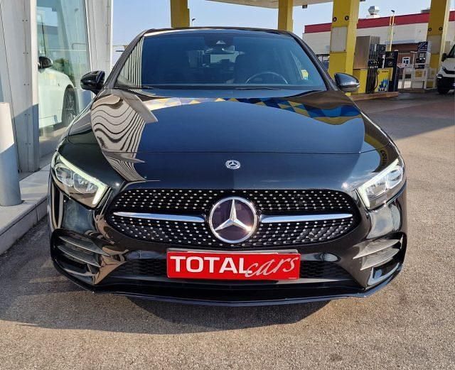 Usata Mercedes A180 AMG line 116 CV (85 kW) 2020 Nero metallizzato Berlina