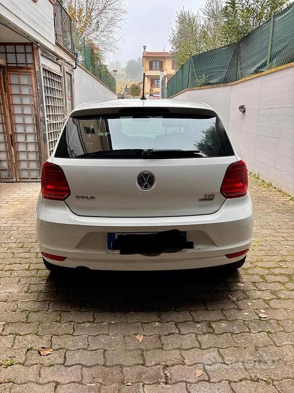 Usata VW Polo Comfortline 90 CV (66 kW) 2015 Bianco Utilitaria