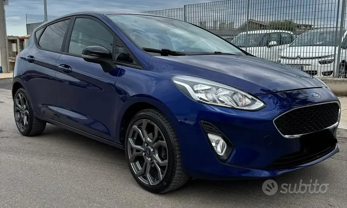 Usata Ford Fiesta Titanium 86 CV (63 kW) 2019 Blu Utilitaria