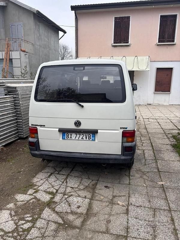 Usata VW Transporter 88 CV (64 kW) 2002 Furgone