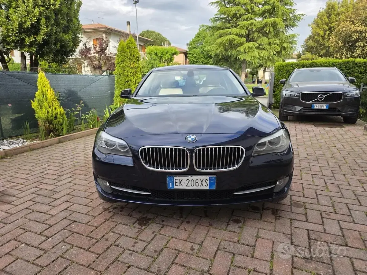 Usata BMW 530 245 CV (180 kW) 2012 Blu Station wagon