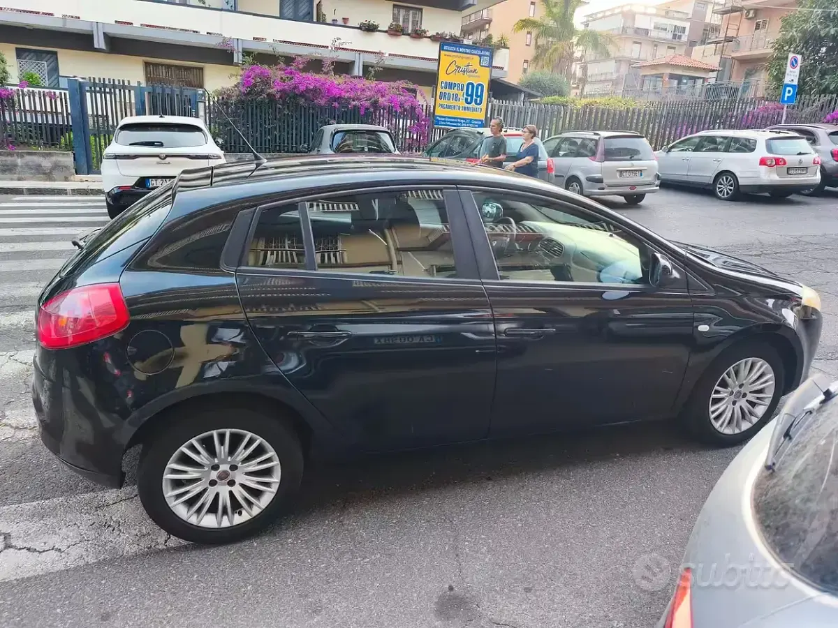 Usata Fiat Bravo Dynamic 105 CV (77 kW) 2010 Nero Utilitaria