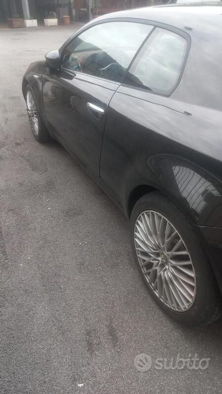 Usata Alfa Romeo Brera 210 CV (154 kW) 2007 Nero Coupé