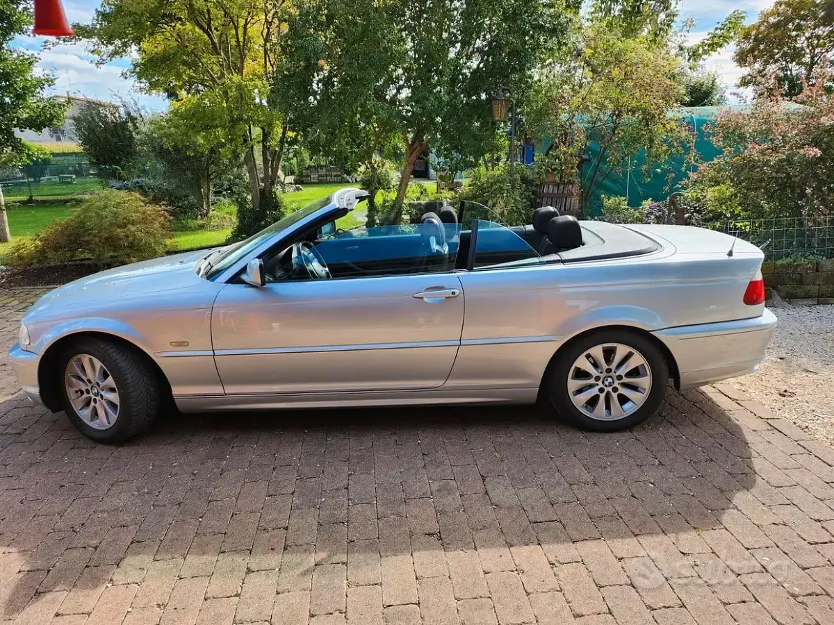 Usata BMW 318 143 CV (105 kW) 2002 Cabrio