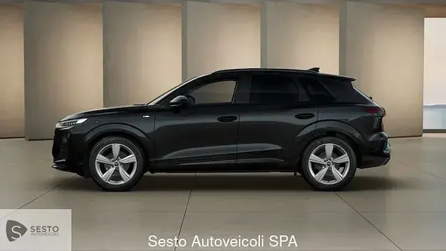 Nuova Audi Q3 S-Line 150 CV (110 kW) 2026 Nero mythos metallizzato SUV