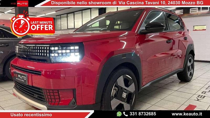 Usata Fiat Grande Panda La Prima 101 CV (74 kW) 2025 Rosso Utilitaria