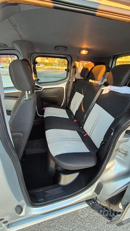 Usata Fiat Qubo Trekking 80 CV (58 kW) 2016 Grigio Monovolume