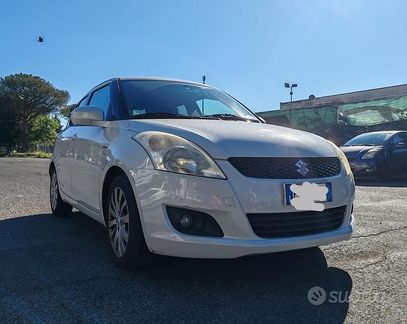 Bianco Usata 2011 Suzuki Swift Due volumi | 3500 € (Ottimo prezzo) - Immagine 1/4