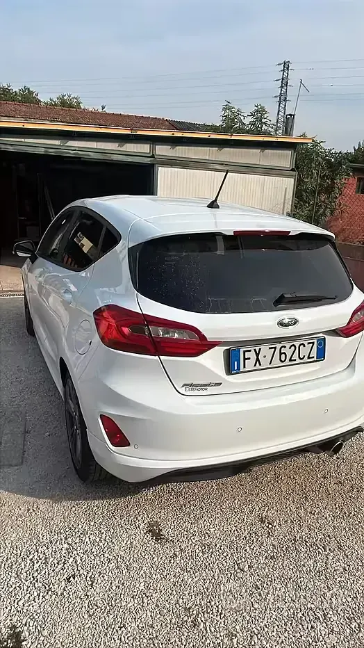 Usata Ford Fiesta ST-Line 100 CV (73 kW) 2019 Bianco Utilitaria